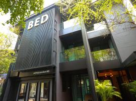 BED Phrasingh-Adults Only，位于清迈Phra Sing的酒店