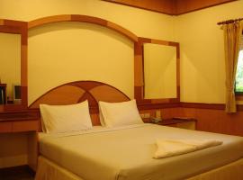Seaza Hotel，位于春蓬的酒店