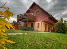 Chaty Ivana 18 a 19 u Hustopecskych jezer，位于Hustopeče Nad Bečvou的山林小屋