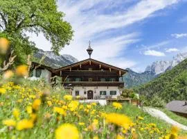 Berg'k'hof Kaisertal - Alpine Hideaway