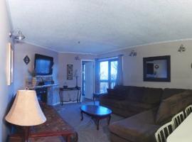 Winterplace Condos - Ski in Ski out E104，位于Ghent的酒店