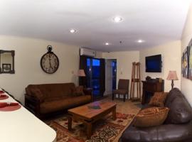 Winterplace Ski In Ski Out First Floor D104，位于Ghent的酒店
