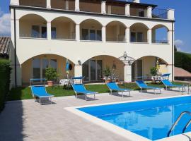 欢迎公寓，位于科斯特曼诺的酒店