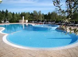 Charming House in Vieste with Shared Pool and Terrace