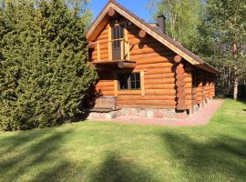 Excellent log house with a sauna in Lahemaa!，位于Hara的木屋