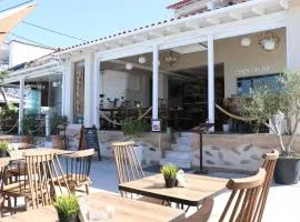 Nefeli Seaside Apartments