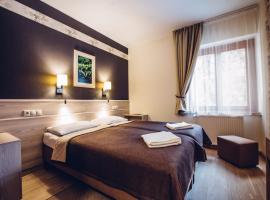 Natur Hotel Kövestető，位于Hosszúhétény的酒店