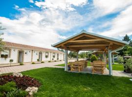 Apartments Slapovi，位于Studenci的酒店