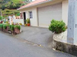 2 bedrooms house with wifi at Machico 4 km away from the beach