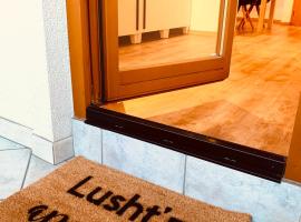 Lusht'n apartma，位于Žirovnica的酒店