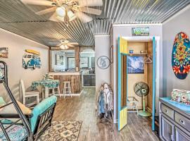 Ocean Isle Beach Studio 1 Mi to Downtown and Pier，位于海洋岛海滩的酒店