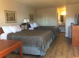 Travel Inn - Mesa，位于梅萨凤凰城-梅莎关口机场 - AZA附近的酒店