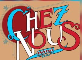 Chez-Nous Hotel and Bar，位于Petit Goâve的酒店