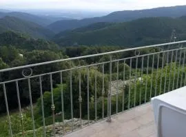 Appartement charmant à Isolaccio-Di-Fiumorbo, 55m², balcon