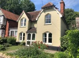 Central Victorian Cottage