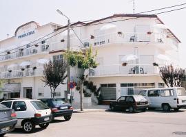 Hotel Primavera，位于蒙特里尔的酒店