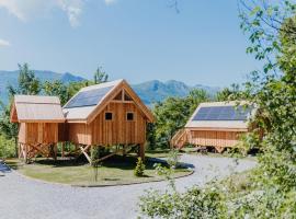 Les cabanes du Dauphiné et gîtes à la ferme，位于加普的酒店