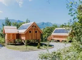 Les cabanes du Dauphiné et gîtes à la ferme