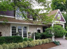 The Inn at Leola Village, a Historic Hotel of America，位于兰开斯特的宾馆