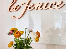 Hotel La Fenice，位于里米尼马勒贝罗的酒店