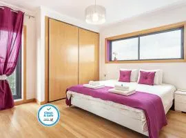 Privilege Apartment Galichet with Rooftop Pool, Village Marina - Olhão