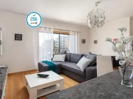 Privilege Apartment Benet with Rooftop Pool, Village Marina - Olhão