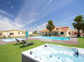 10 bedrooms villa with private pool enclosed garden and wifi at Palmela，位于帕尔梅拉的别墅
