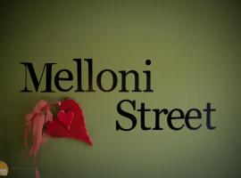 B&B MELLONI STREET，位于多洛的住宿加早餐旅馆