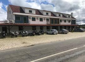 Residencial Capitólio，位于马塞杜-迪卡瓦莱鲁什的酒店