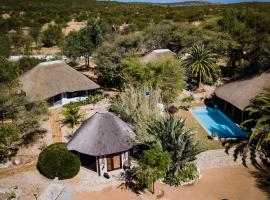 Ohorongo Safari Lodge，位于Kamanjab的木屋