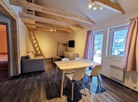 Apartmány Ski areal Kareš，位于卢捷拿纳德德斯努的酒店