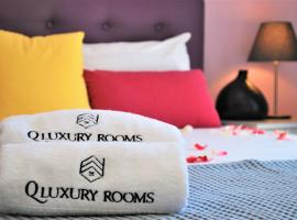 Q Luxury Rooms Paleros，位于帕莱罗斯的公寓