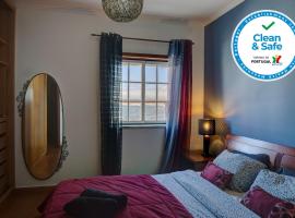 Peniche Surf Lodge private Apartments 2，位于佩尼契的酒店