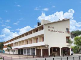 Hotel Huatulco Máxico，位于圣克鲁斯华特库瓦图尔科国际机场 - HUX附近的酒店