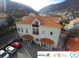 瓦尔多泽泽里酒店，位于曼泰加什的酒店