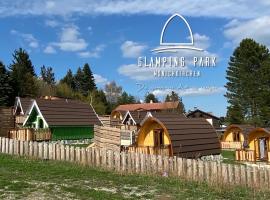 Glamping Park，位于默尼希基兴美景缆索附近的酒店