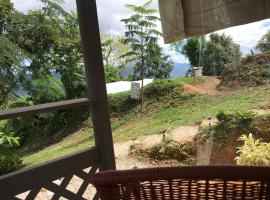 Camping para dos - a escoger, segun disponibilidad de cabaña，位于卡瓜斯的酒店