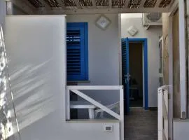 Il Cortiletto su levanzo