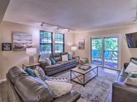 13 Mi to Hot Springs Serene Royal Home with Deck!