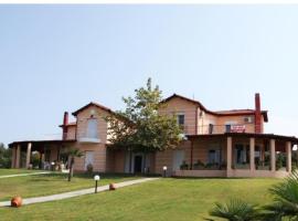 Wonderful Villa with great view in Posidi-Kalandra，位于卡兰兹拉的别墅