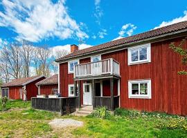 7 person holiday home in LMEDBODA，位于Älmeboda的酒店