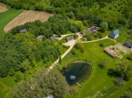 Hawk Valley Retreat & Cottages