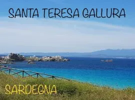 Appartamento AZZURRO con Balcone e panorama sul paese Santa Teresa Gallura -IUN Q4920