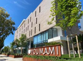 YOUMAMI Suite Hotel Wellness&Spa，位于朱利亚诺瓦的酒店