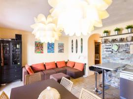 Vistas al mar y a 100m de la playa，位于桑帕克的酒店