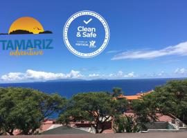 Tamariz Adventure - Sea View and Free Parking，位于卡尼索雷斯马戈斯海滩附近的酒店