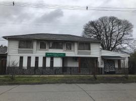 Hotel Plaza Tucapel，位于Tucapel的酒店