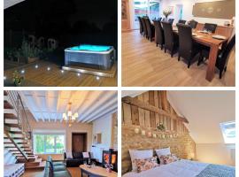 Le pavillon de l'herboriste 14p jacuzzi jardin，位于Tintigny的酒店