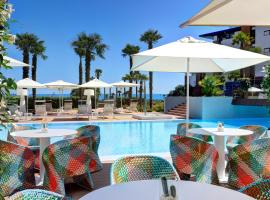 奥尔马尔索洛Spa度假酒店，位于利多迪耶索罗的带按摩浴缸的酒店
