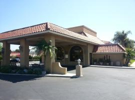 Motel 6 - Anaheim Hills, CA，位于安纳海姆阿纳海姆山的酒店
